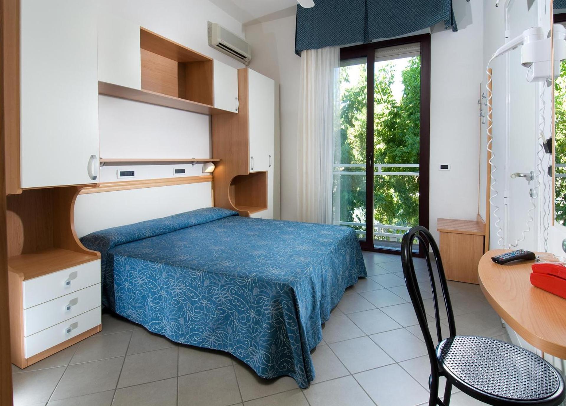 Hotel Trieste 切尔维亚 外观 照片